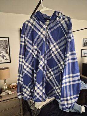 NWT Burberry Knight IP Check Nylon Zip Jacket Size XL 8077178